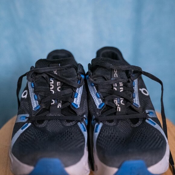 ON Women's Cloudclipse Running Shoes Size 8 - Picture 8 of 8